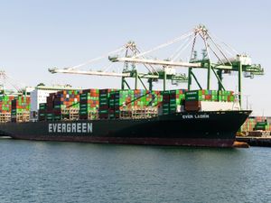 Image for FedEx PromisesTariff Refunds to Customers